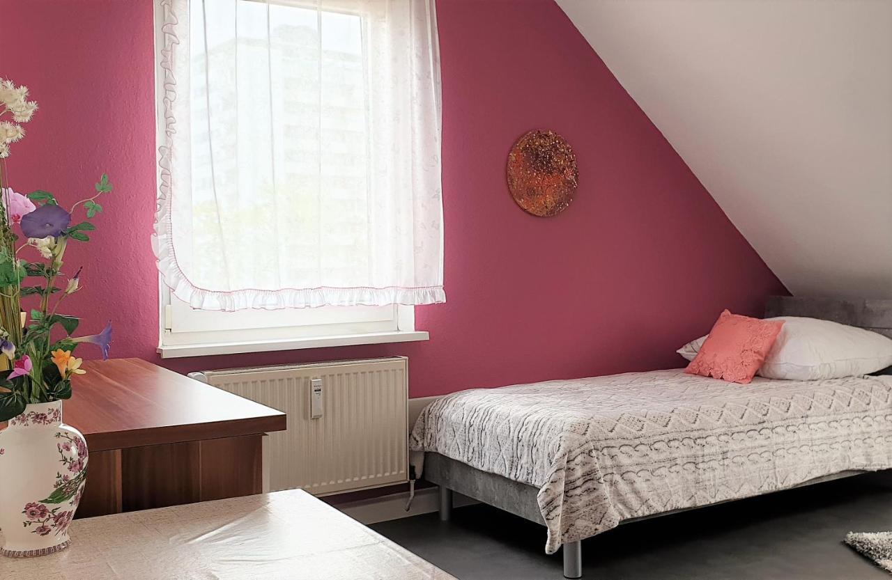 Bayreuth, Grosse Im Haus Mit Kunst, 3 Schlafzimmer, Kueche, Parkplatz Appartamento *