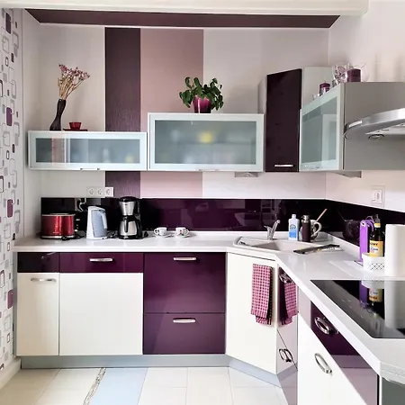 Apartment Bayreuth, Grosse Ferienwohnung Im Haus Mit Kunst, 3 Schlafzimmer, Kueche, Parkplatz Extérieur photo