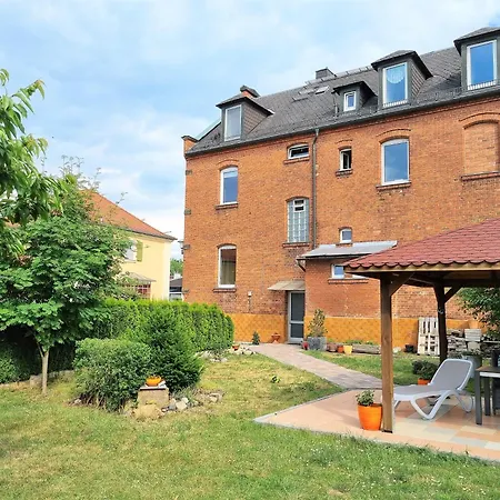 Apartment Bayreuth, Grosse Ferienwohnung Im Haus Mit Kunst, 3 Schlafzimmer, Kueche, Parkplatz Extérieur photo