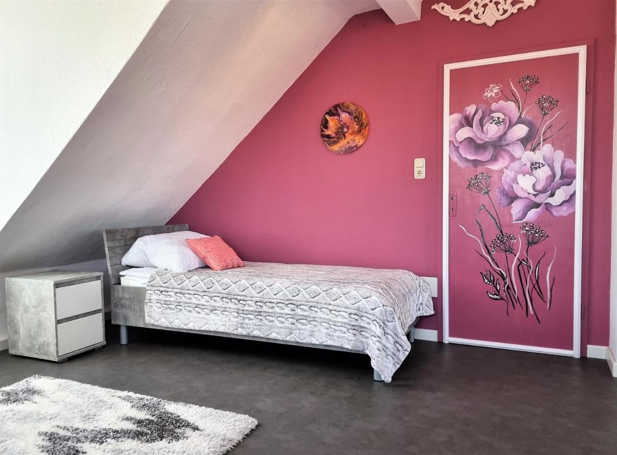 Bayreuth, Grosse Im Haus Mit Kunst, 3 Schlafzimmer, Kueche, Parkplatz * Bayreuth