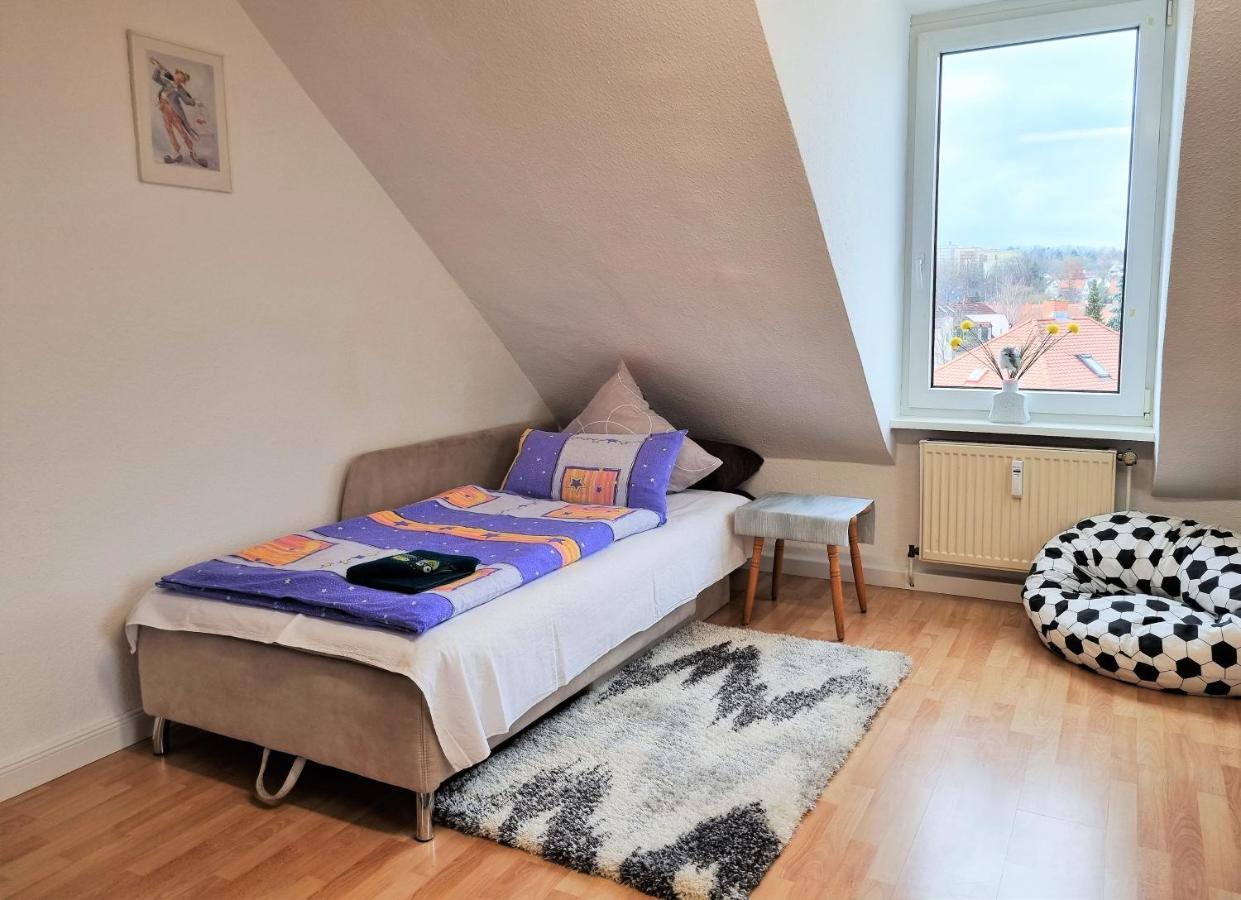 Bayreuth, Grosse Im Haus Mit Kunst, 3 Schlafzimmer, Kueche, Parkplatz Bayreuth