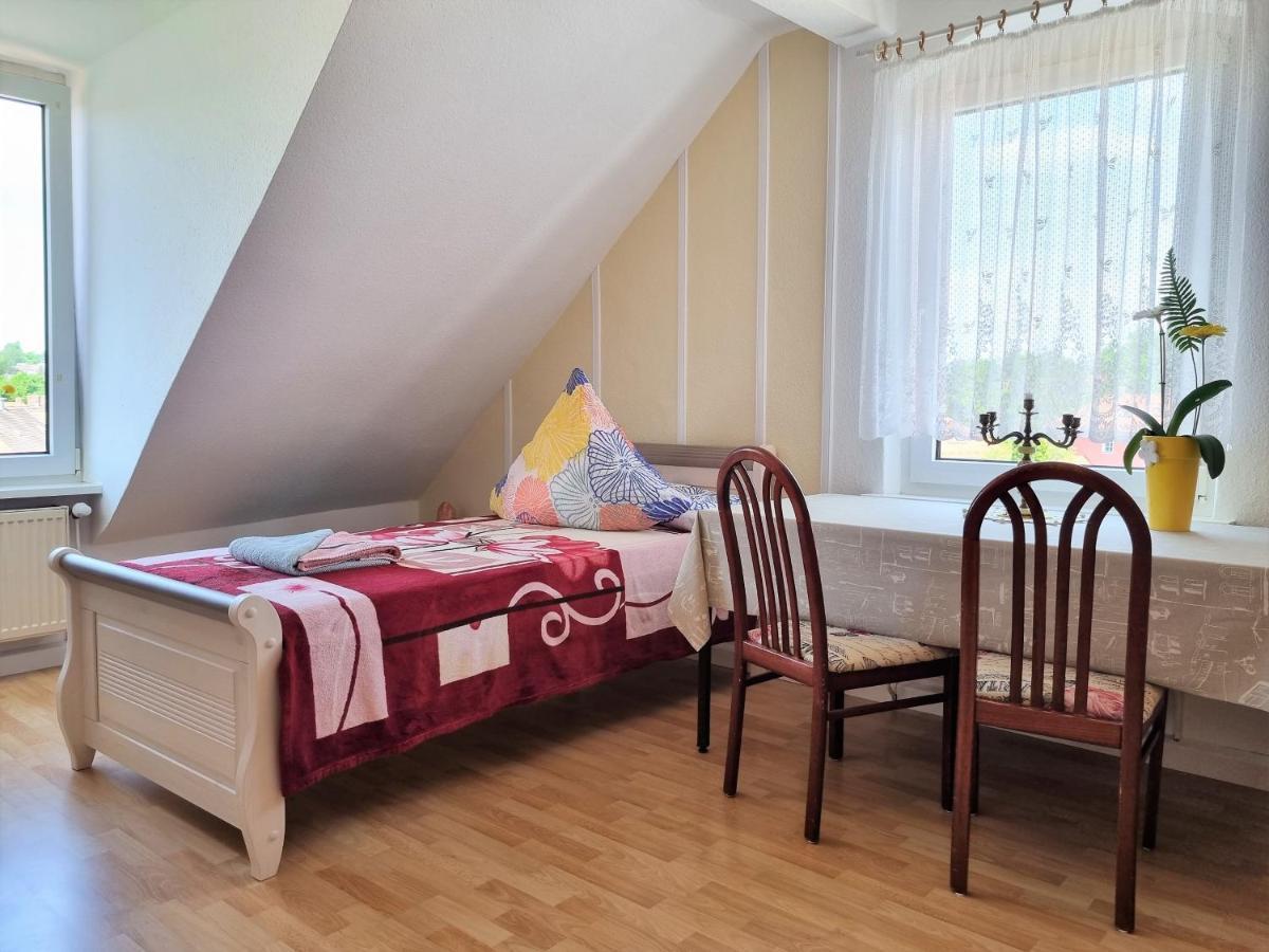 Bayreuth, Grosse Im Haus Mit Kunst, 3 Schlafzimmer, Kueche, Parkplatz Bayreuth