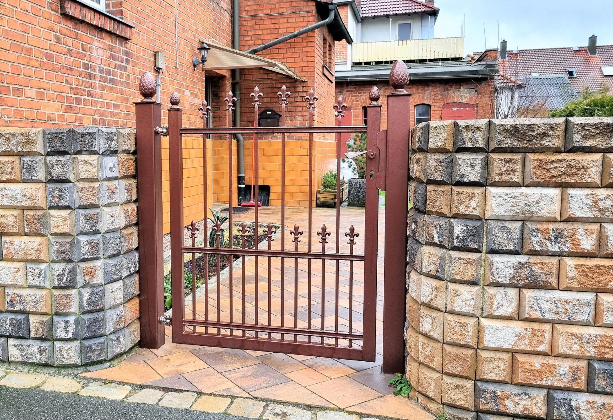 Bayreuth, Grosse Im Haus Mit Kunst, 3 Schlafzimmer, Kueche, Parkplatz Appartement Bayreuth